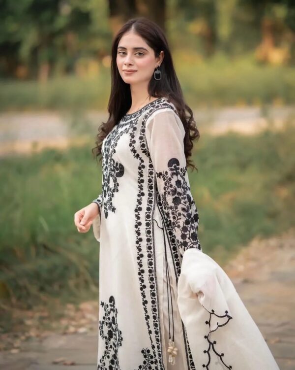 *ZARA SHAHJHAN* 3pc Summer Casual Collection - Image 2